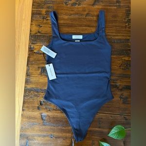 BNWT Babaton Square Neck Contour Bodysuit